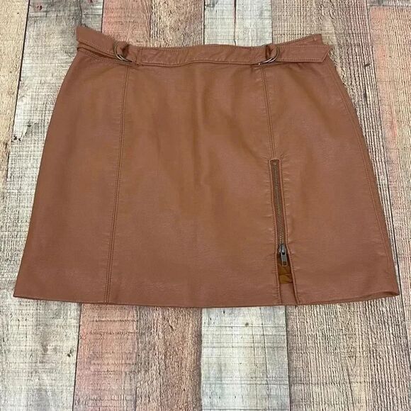 Free People Dresses & Skirts - Free People Faux Leather Mini Skirt